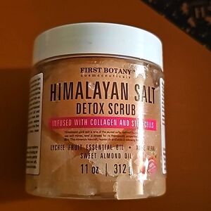 Himalayan Salt Body Scrub with Collagen and Stem Cells - Natural Exfoliating